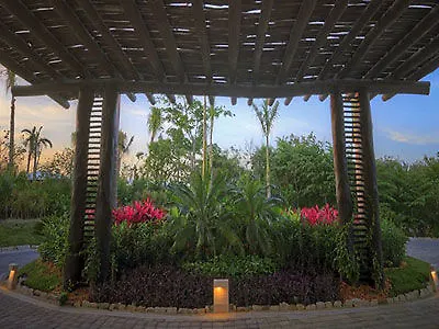 Ocean Breeze Boutique Riviera Maya Puerto Morelos 4*,