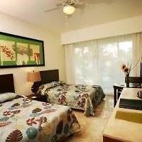 Ocean Breeze Boutique Riviera Maya Puerto Morelos 4*,